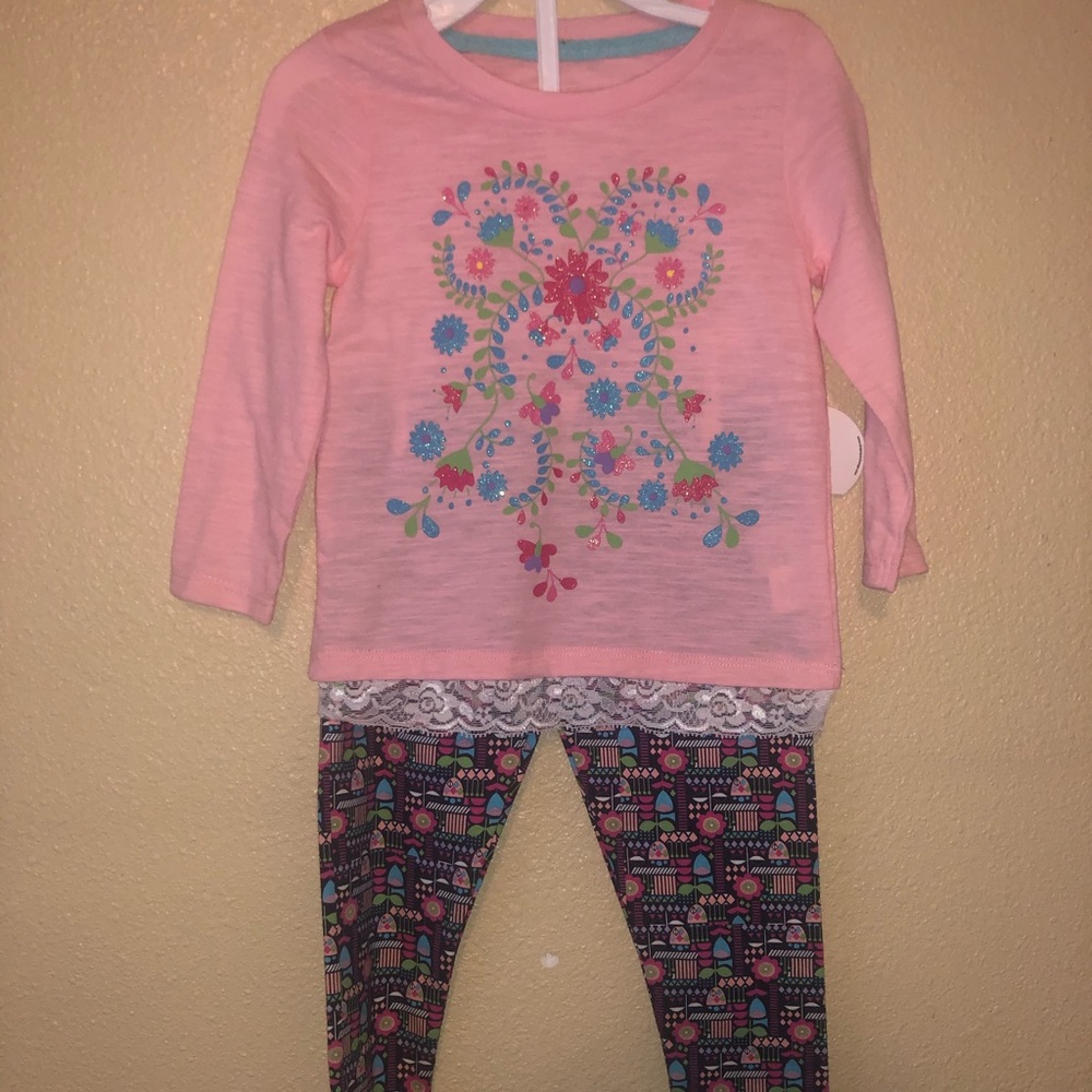 Adorable matching t and pants